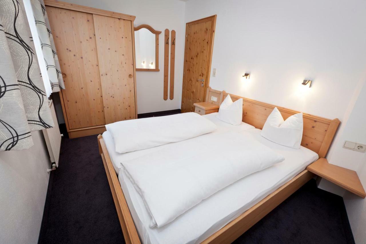 Ferienhaus Auer ナウダース エクステリア 写真